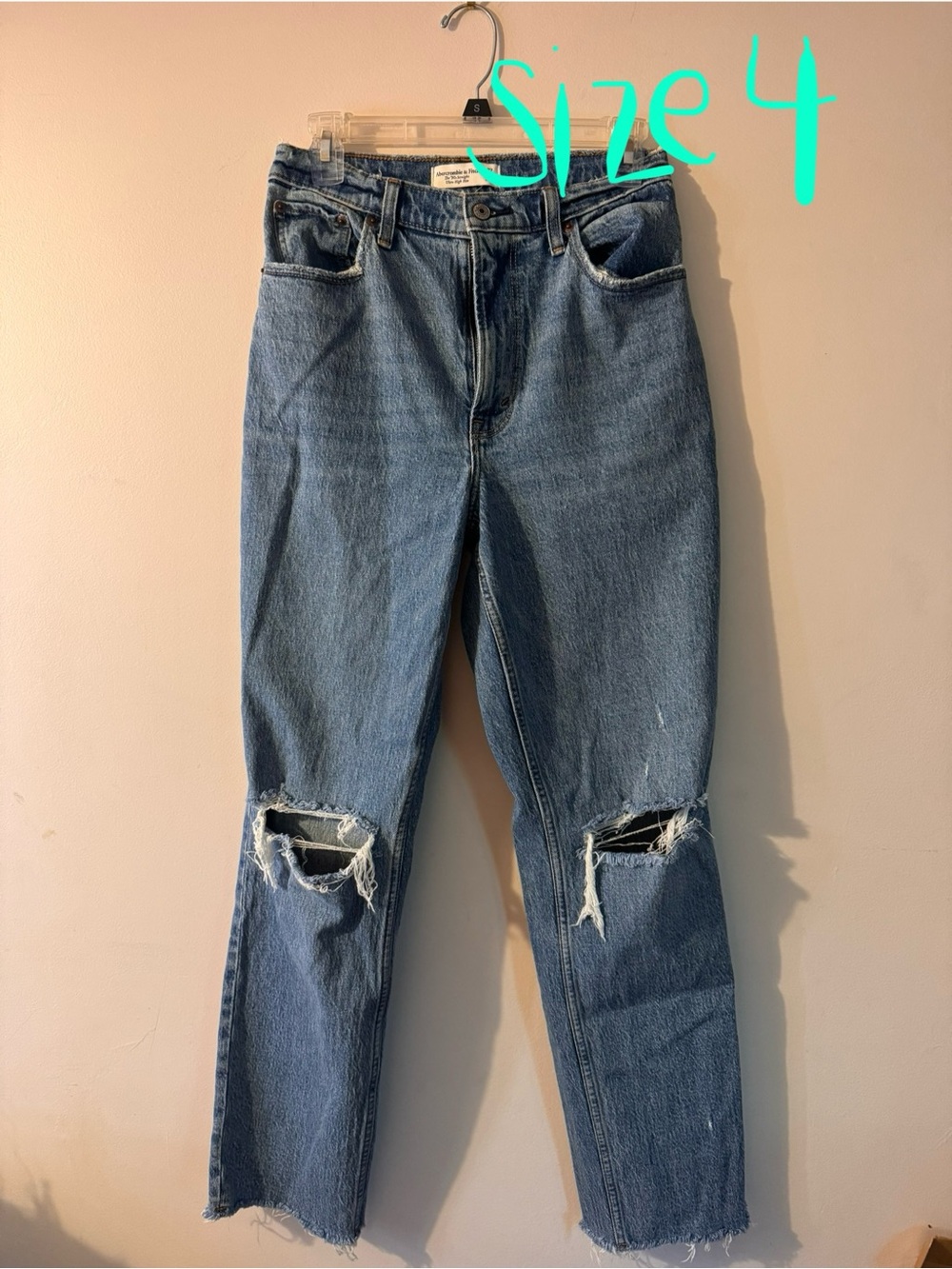 Abercrombie & Fitch Women's Straight Leg Distressed Blue Jeans